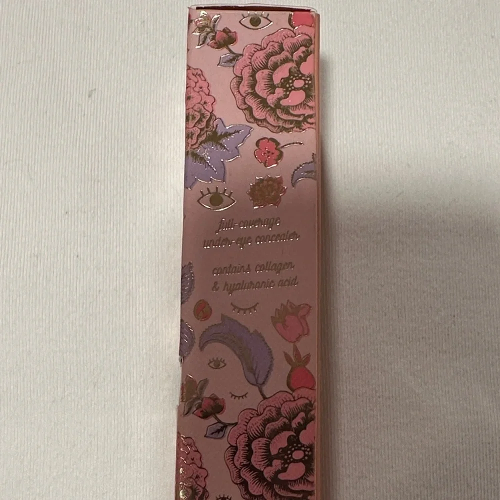 3/$15 🌸 WINKY LUX Peeper Perfect Concealer